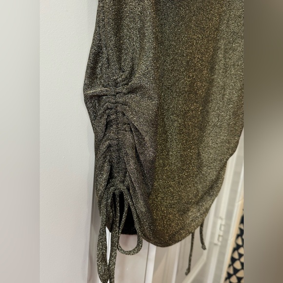 Gold Sparkle Tank - Picture 3 of 4